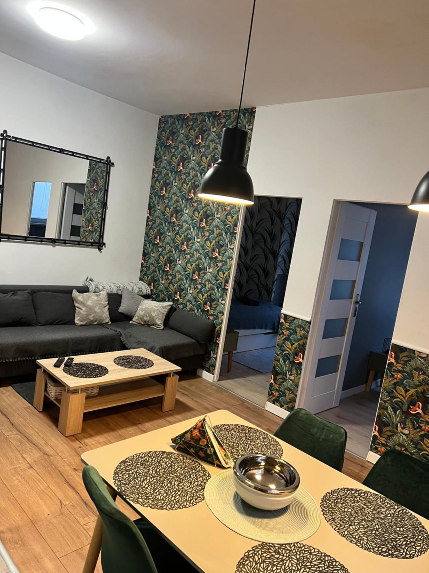 Apartamenty Cieplicka 20A Еленя-Гура Экстерьер фото