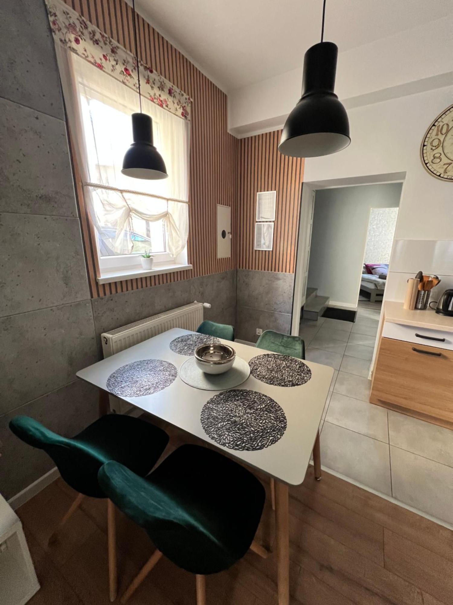 Apartamenty Cieplicka 20A Еленя-Гура Экстерьер фото